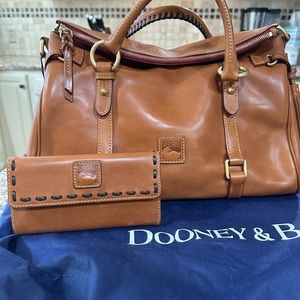 EUC Dooney and Bourke Large Florentine Satchel with matching Continental wallet